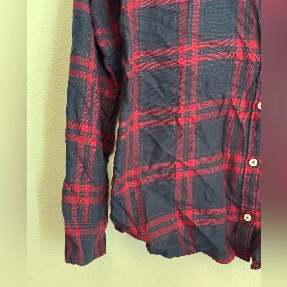 Abercrombie Kids Plaid Button Down Shirt Navy Red Size 15/16 Boys - Picture 4 of 8